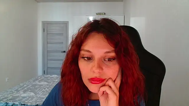Mia Luiza online show from July 2026 03:37:01 AM