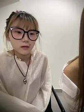 Rocket-Girl online show from July 2026 06:27:02 PM