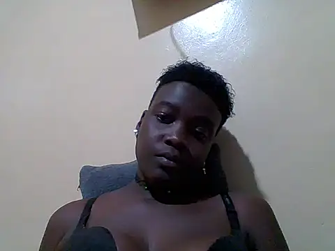 Pretty-Leaa online show from July 2026 03:03:02 PM
