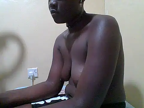 Pretty-Leaa online show from July 2026 08:07:02 AM