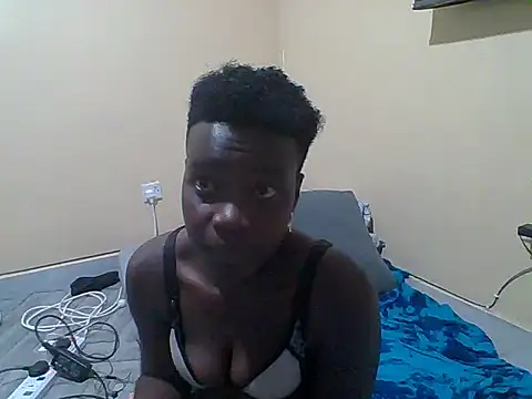 Pretty-Leaa online show from July 2026 10:32:02 AM