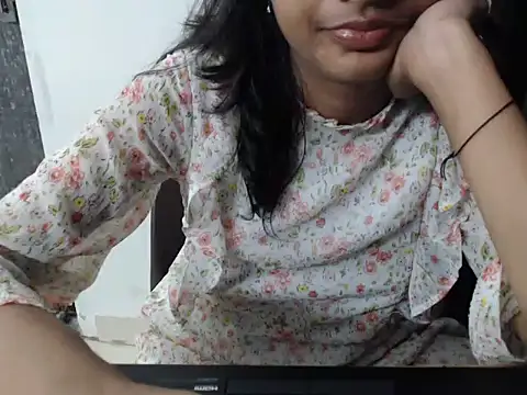Sizzling Ruhii  online show from July 2026 05:51:02 PM