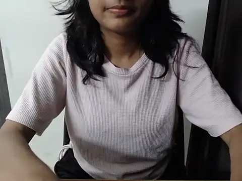 Sizzling Ruhii  online show from July 2026 04:27:02 PM