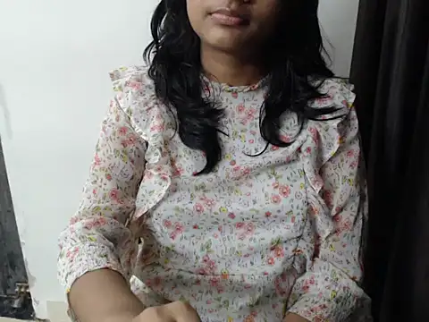 Sizzling Ruhii  online show from July 2026 05:21:01 PM