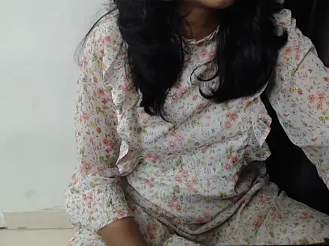 Sizzling Ruhii  online show from July 2026 05:45:02 PM