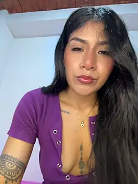 Roxie Rogue online show from July 2026 03:03:01 PM