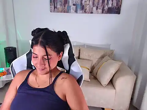 alejandraTulan online show from July 2026 03:59:01 PM