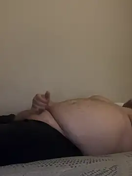Snapshot of Tallbellybear chatting on July 2026 05:45:02 AM Tallbellybear online show from July 2026 05:45:02 AM