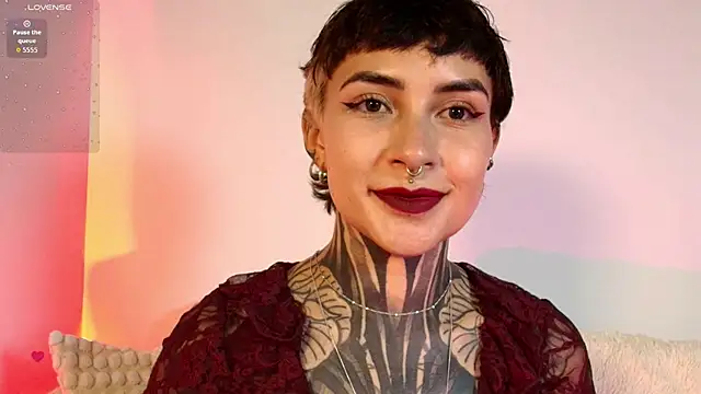 Luana Fiore0 online show from July 2026 09:13:01 PM