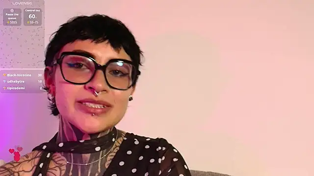 Luana Fiore0 online show from July 2026 08:52:02 PM