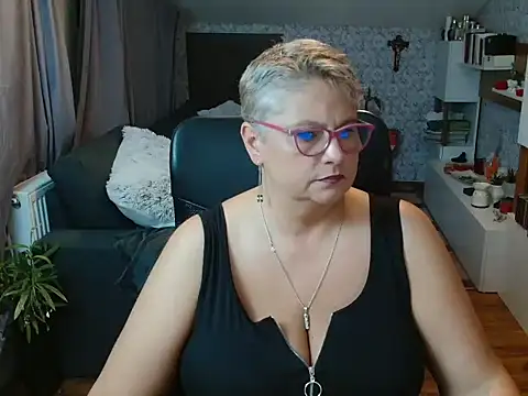 NewHellen4you online show from July 2026 07:31:01 PM