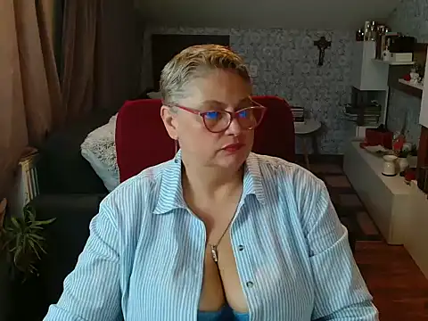 NewHellen4you online show from July 2026 08:00:02 PM