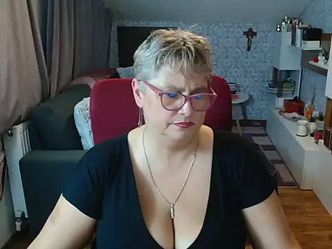 NewHellen4you online show from July 2026 07:42:02 PM