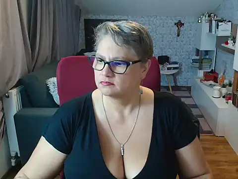 NewHellen4you online show from July 2026 07:56:02 PM
