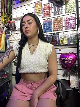 Snapshot of dalila_25x chatting on July 2026 04:48:02 PM dalila 25x online show from July 2026 04:48:02 PM