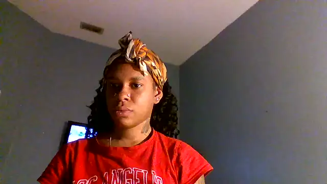 veraredd online show from July 2026 08:48:01 PM