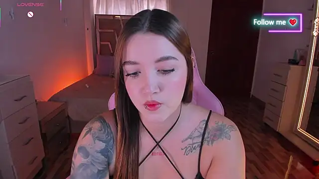 MiaLatina  online show from July 2026 07:08:02 PM