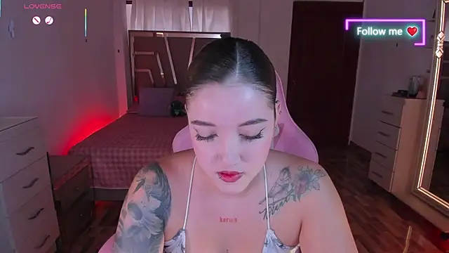 MiaLatina  online show from July 2026 06:03:02 PM