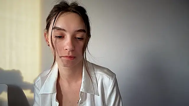 BibiCiarlo online show from July 2026 02:04:02 AM