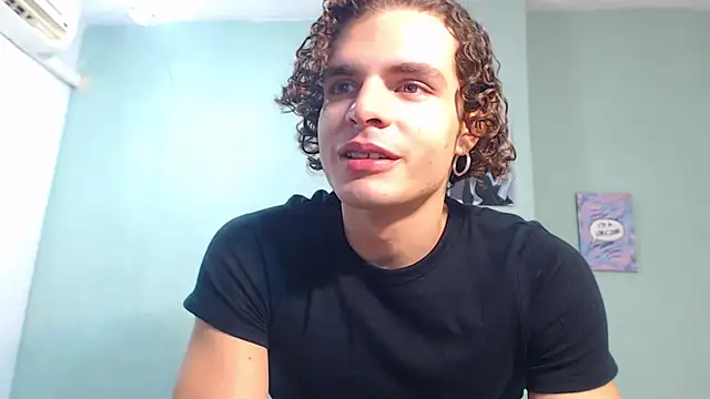 Snapshot of bruce_oliver69 chatting on July 2026 12:41:01 PM bruce oliver69 online show from July 2026 12:41:01 PM