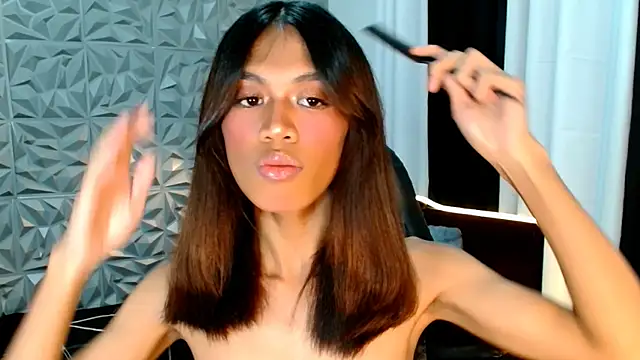 Velvet Aurora online show from July 2026 10:45:01 PM