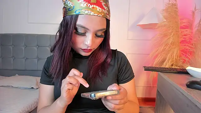 naiah cruzz online show from July 2026 08:52:02 PM