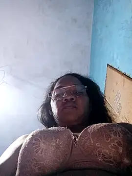 Sexymonmy online show from July 2026 05:05:01 PM