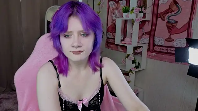 Snapshot of Droll_doll_ chatting on July 2026 07:17:02 AM Droll doll online show from July 2026 07:17:02 AM