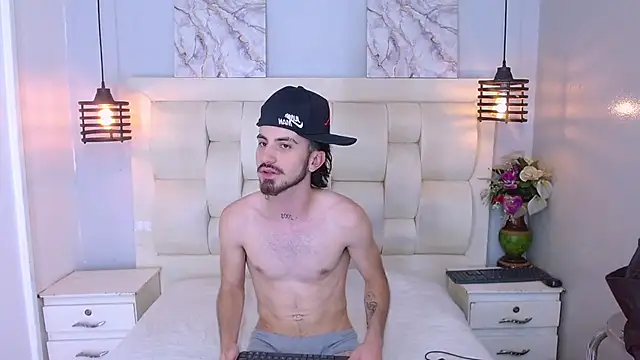 Lucas Knight online show from July 2026 05:05:02 PM