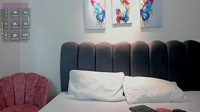 LeilaCole online show from July 2026 01:03:01 PM