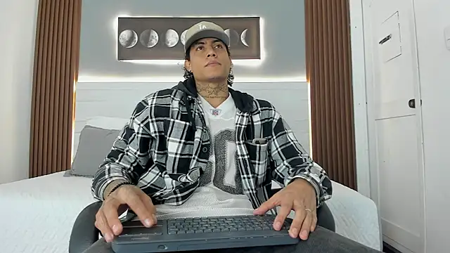 Damian romanoff  online show from July 2026 12:31:02 PM