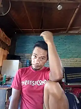 Snapshot of maxwel20 chatting on July 2026 08:08:02 AM maxwel20 online show from July 2026 08:08:02 AM