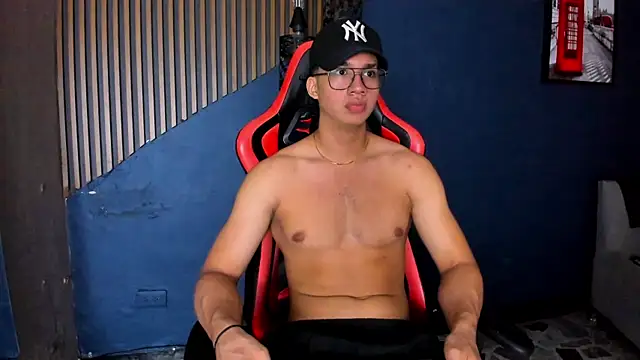 Axxel Muscle online show from July 2026 09:06:02 PM