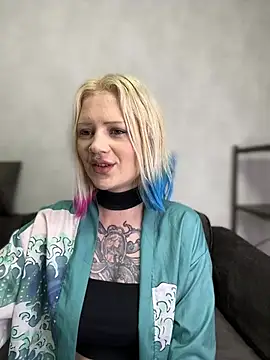 Snapshot of gothcloe chatting on July 2026 11:44:01 PM gothcloe online show from July 2026 11:44:01 PM