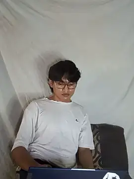 LovePB2 online show from July 2026 03:43:01 PM