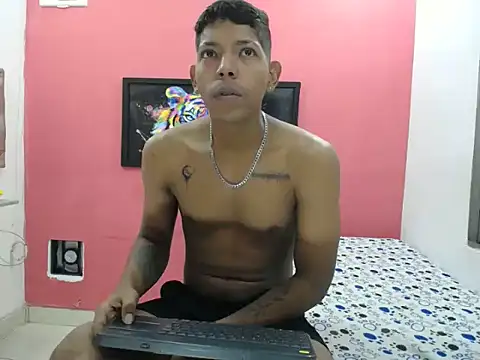 latinosninfomanos online show from July 2026 01:01:01 AM