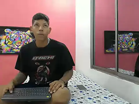latinosninfomanos online show from July 2026 12:15:02 AM
