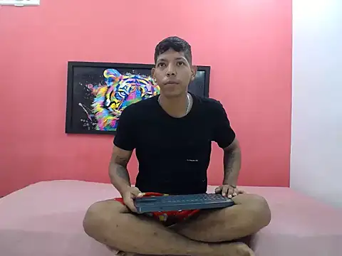 latinosninfomanos online show from July 2026 06:37:02 AM