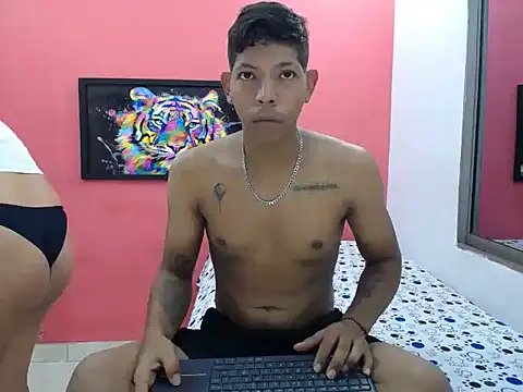 latinosninfomanos online show from July 2026 01:55:01 AM