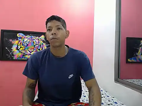 latinosninfomanos online show from July 2026 01:23:02 AM