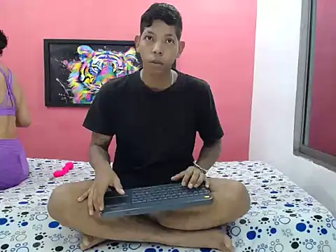 latinosninfomanos online show from July 2026 01:52:01 AM