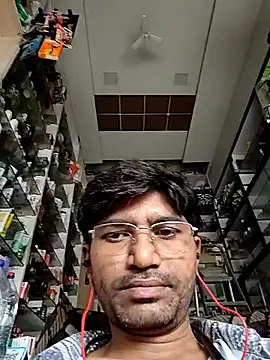Snapshot of tomcruse7 chatting on July 2026 03:42:02 AM tomcruse7 online show from July 2026 03:42:02 AM