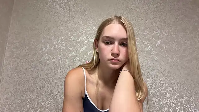 blondegirl2026 online show from July 2026 06:10:02 PM