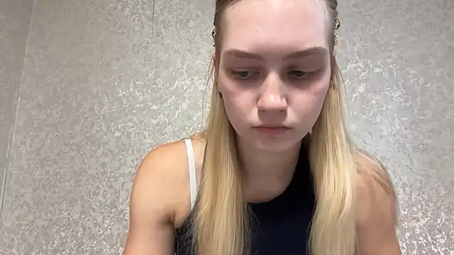 blondegirl2026 online show from July 2026 12:31:01 PM