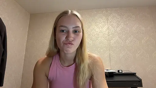 blondegirl2026 online show from July 2026 09:55:02 AM