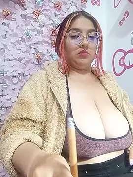 Mia karelti online show from July 2026 02:04:02 AM