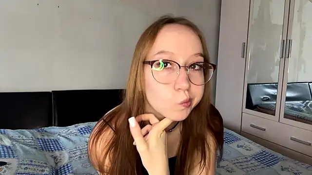 Maxine X online show from July 2026 07:44:01 AM
