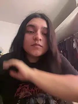 petitelatino online show from July 2026 04:58:01 PM