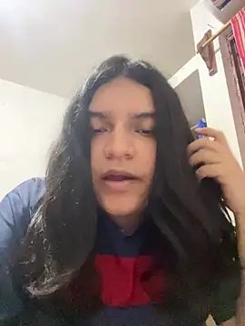 petitelatino online show from July 2026 06:47:02 AM