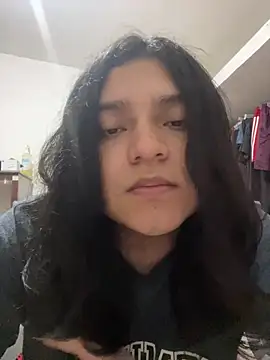 petitelatino online show from July 2026 02:47:02 AM